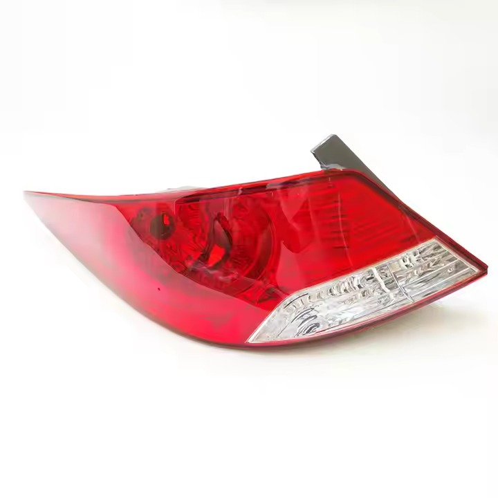 اسطب خلفي اكسنت 2011 الى 2014 يسار